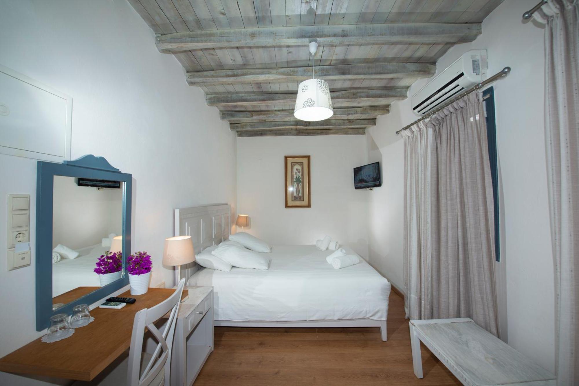 Olia Hotel Tourlos Bagian luar foto