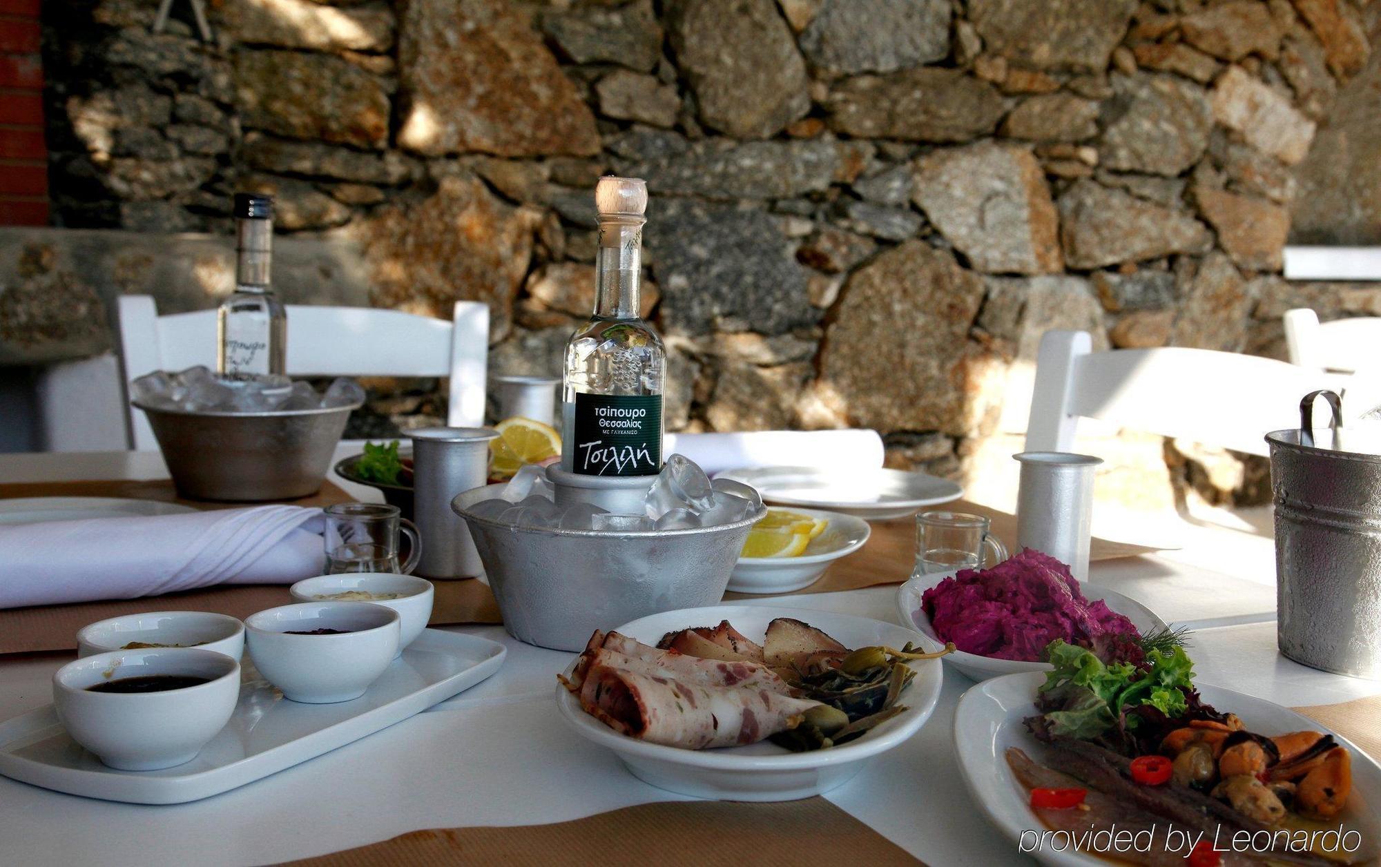 Olia Hotel Tourlos Restoran foto