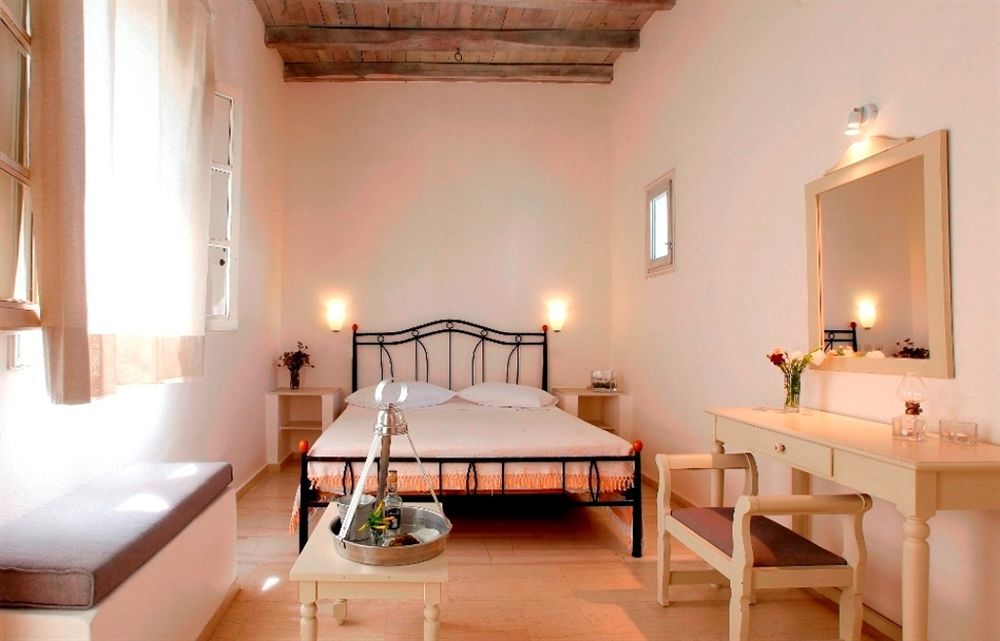 Olia Hotel Tourlos Bagian luar foto